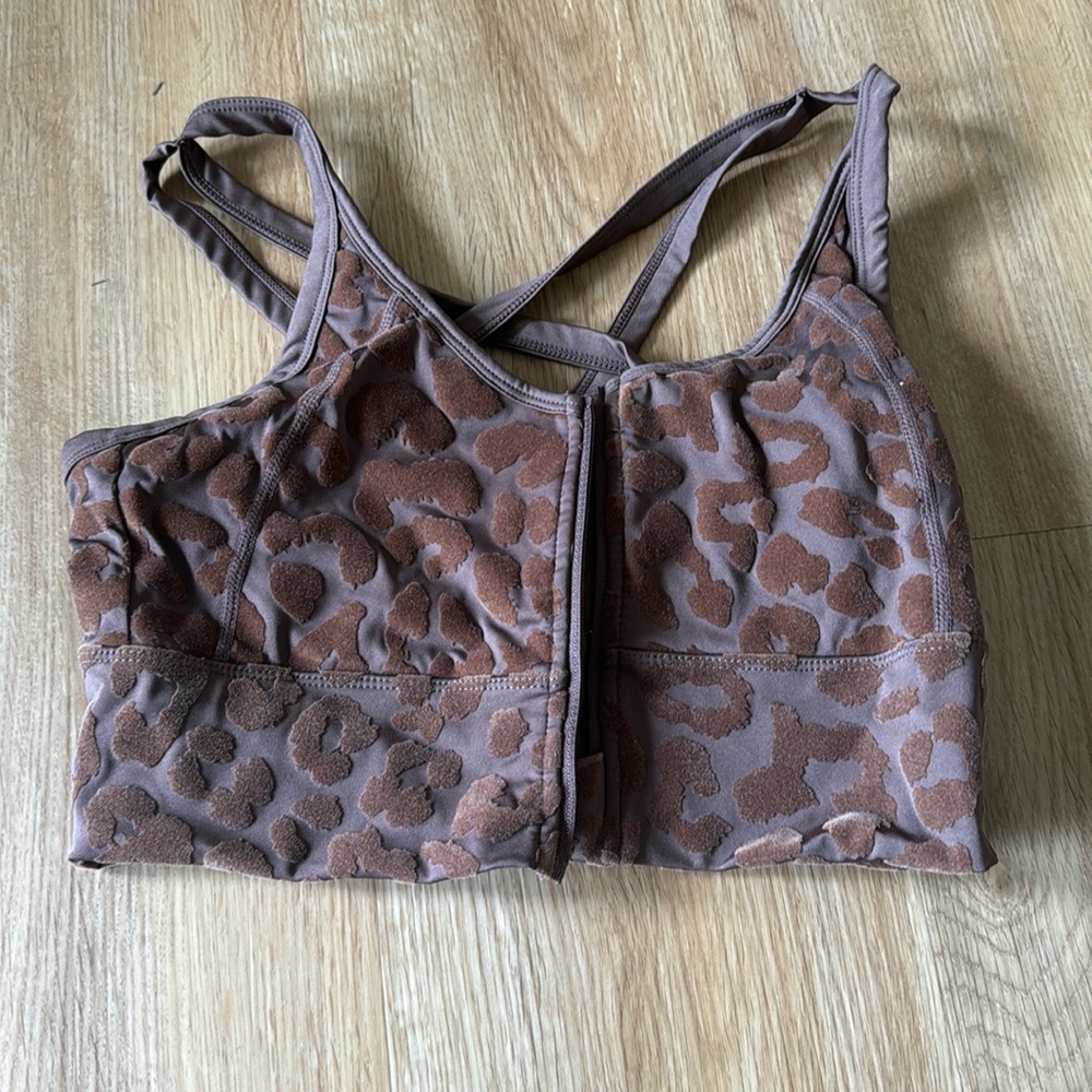 Front zip brown velvet cheetah